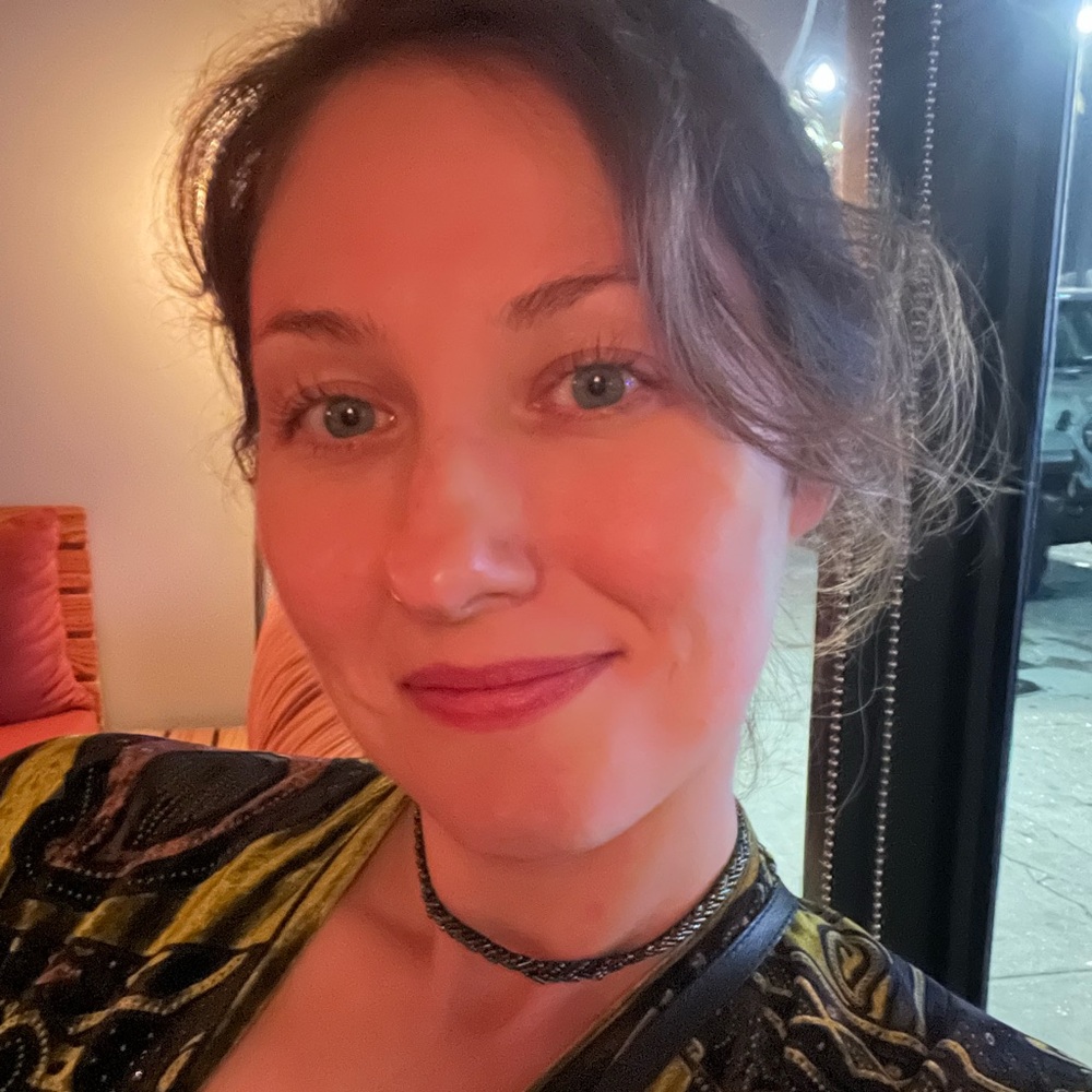 Meet your Posher, Amy